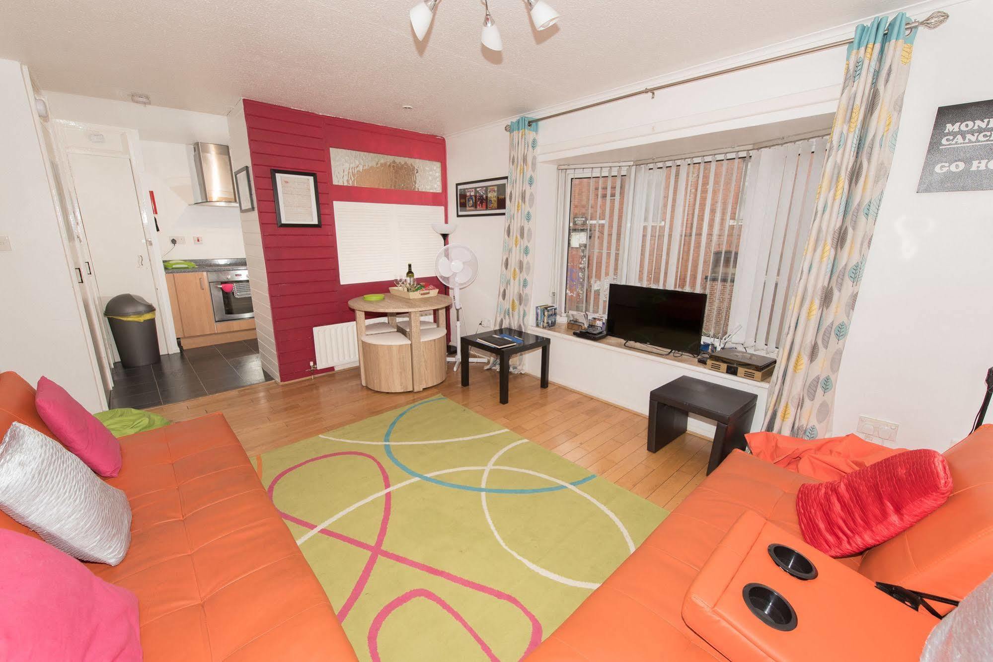 Very Central Location- Free Parking - 2 Bedrooms Belfast Ngoại thất bức ảnh