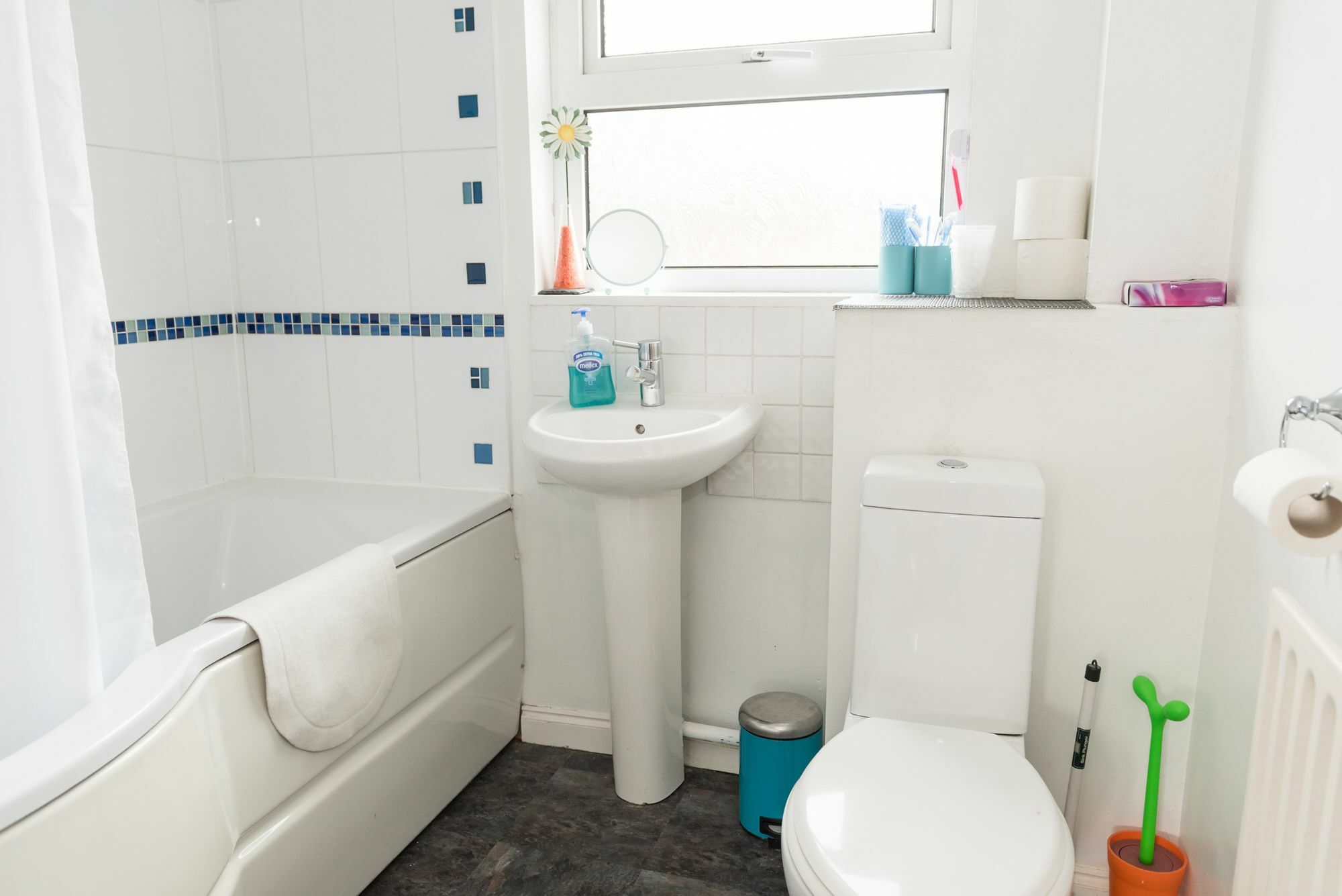 Very Central Location- Free Parking - 2 Bedrooms Belfast Ngoại thất bức ảnh